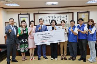 丹娜丝重创云林！全球台商送暖 捐264万助弱势换石棉瓦屋顶