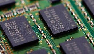 記憶體漲價 華邦電、威剛喊燒