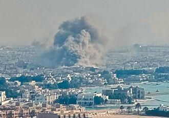 兩場戰爭打亂好幾盤棋