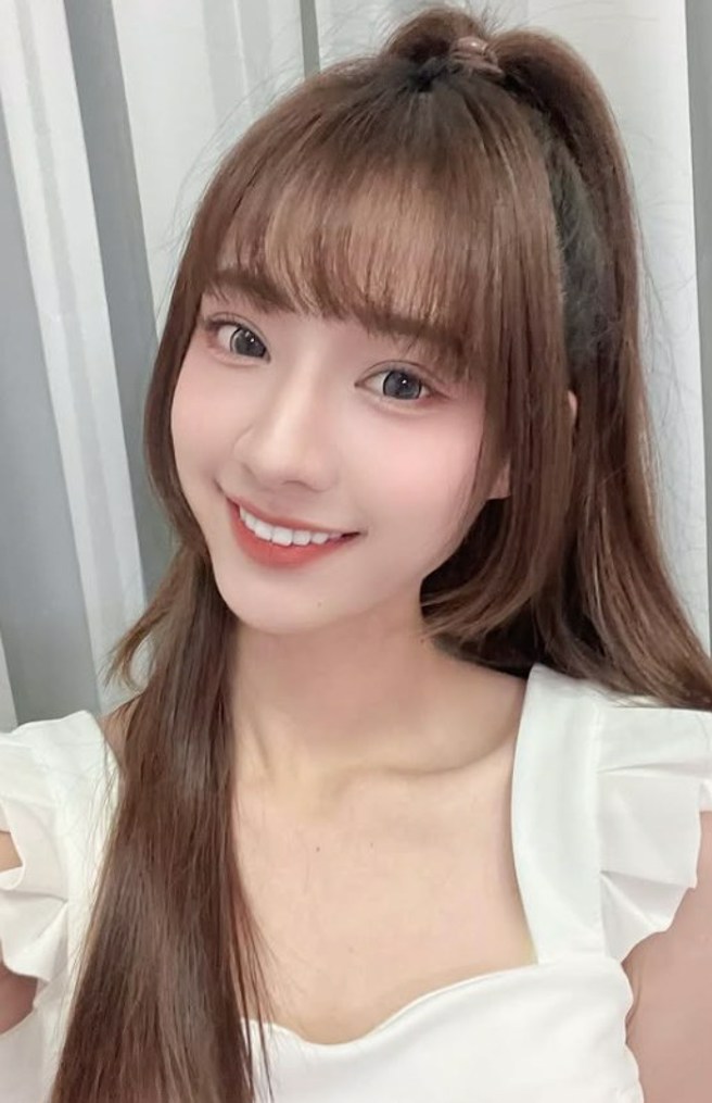 嘎琳遭直播主蓉蓉指控介入她和富商黄苡峻的感情。(图／54lin._.a Instagram)