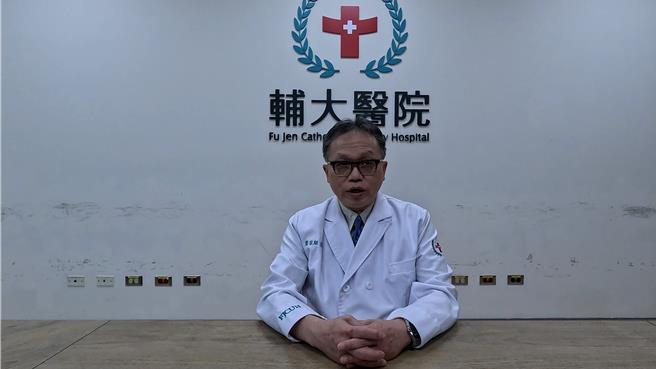 辅大医院行政副院长龚家骐发表声明。（辅大医院提供）