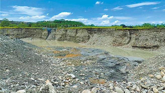 高雄美濃盜採案持續延燒，檢調人員目前向上追朔，不排除背後有黑金集團在幕後操作。（本報資料照片）