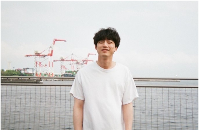 坂口健太郎爆出三角戀風波，演藝事業疑受影響。（圖／翻攝自IG @sakaguchikentaro）