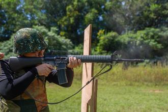 【後備軍人志願參加步槍射擊訓練】強化射擊本領 厚植後備戰力