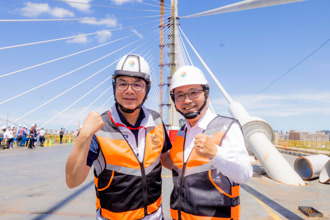 淡江大橋合龍　劉和然：新北交通建設邁向新里程碑