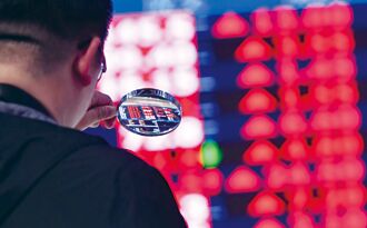 降息資金列車啟動 電力、軍工、航太ETF 買氣燙