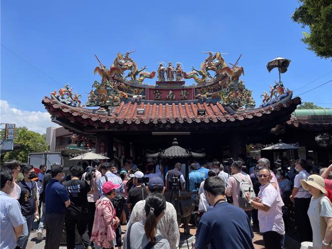 紫南宫表示，信眾应于求金后一年内还金，还金时可增添香油钱作为还愿。（本报资料照片）