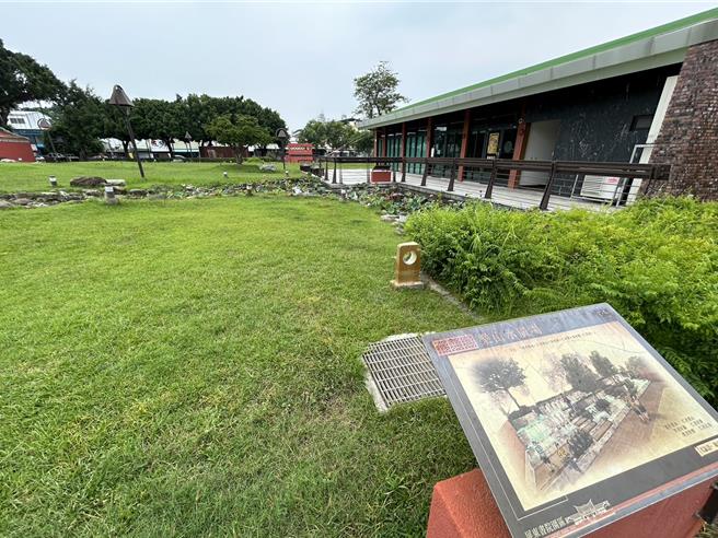 屏东书院轻食区业者在今年4月因经营困难提早解约，县政府因而遭屏东审计室点名检讨管理缺失，对此，民政处表示，积极招商中。（谢佳潾摄）