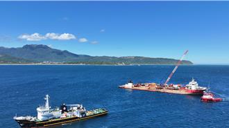 擱淺野柳岬陸籍貨輪「鈺洲啟航」脫困 將拖往韓國拆解