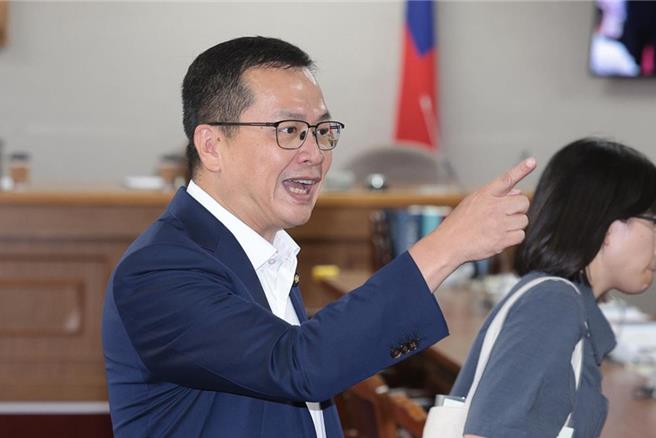 國民黨立委羅智強日前宣布參選國民黨主席時，也宣布將推動總統二輪投票，今(17)日也舉辦記者會說明將推動總統選舉兩輪決選制，強調民主就是多數決。（本報資料照片）