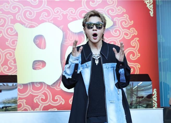 羅志祥開心出席《綜藝OK啦》開播記者會（陳俊吉攝）