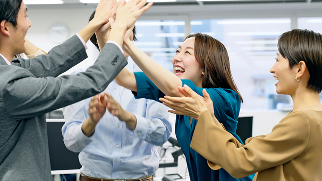 月亮进入狮子座，狮子、射手、牡羊与双子座职场魅力大爆棚，有望收穫掌声与关键机遇。（示意图：Shutterstock／达志）