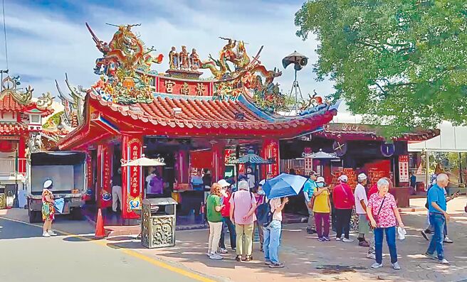 1名律师近日在网路社群po文「原来发财金要还的」，原来是收到南投县竹山紫南宫的催缴通知书，引发热议。（杨静茹摄）