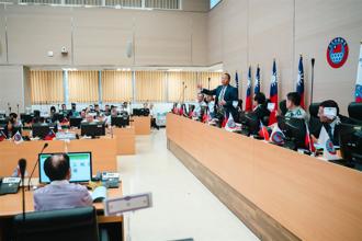 【出席高市府三合一會報】柏鴻輝：務實研討精進 教育民眾災變自救