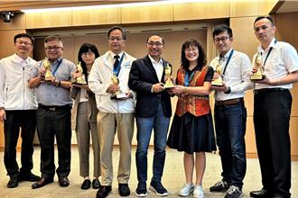 不只老師！新北教師節禮金加碼 4.3萬人可領千元紅包