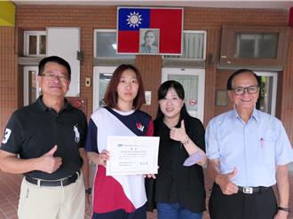 云林文生高中李芷霖夺APX化学银牌 盼未来进中研院