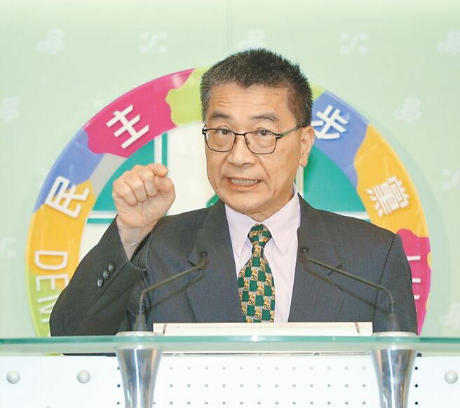 民進黨祕書長徐國勇（見圖）稱台灣沒有光復節，民進黨立委王世堅17日表示，徐有很好的見解，「這個深水區，我們現任的其他立委，就遵照黨的做法」。（陳君瑋攝）