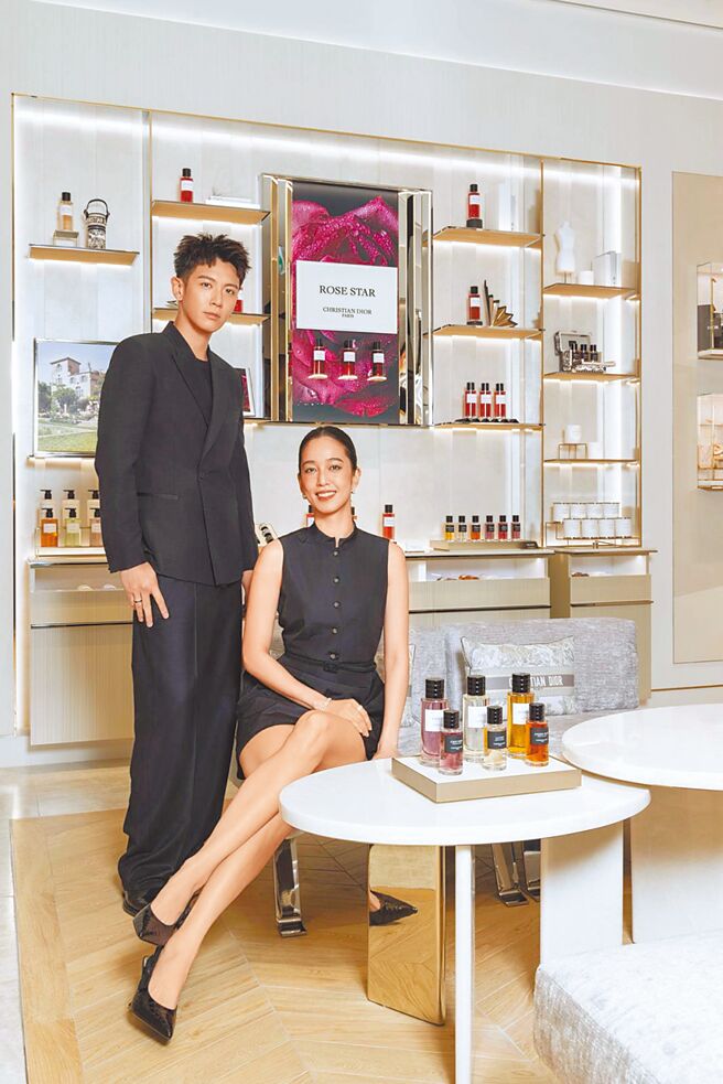 柯震東（左）與陳庭妮相隔十多年後，於Dior Beauty活動上再次相見。（Dior提供）