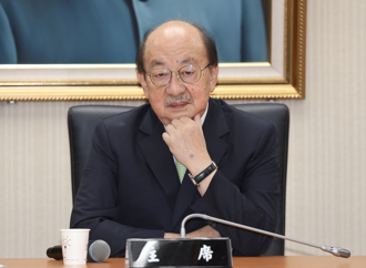 柯建銘喊「我任期到明年2月」 徐國勇：沒帶改選連署書