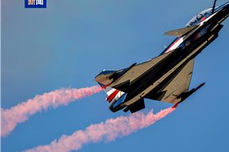 長春航空展開幕   空警-500和殲-20同框炫技