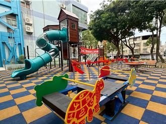 板橋五權公園遊戲場改造 森林木屋組合遊具亮相