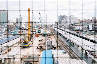 桃園鐵路地下化、機捷延伸中壢進關鍵期 陳世凱視察促如期完工