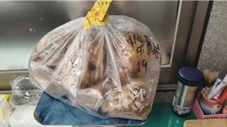 陸客入境金門藏肉鬆麵包遭逮 拒繳罰金遭原船遣返