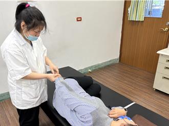 遺傳糖尿病致盲又逢父逝 27歲視障女透過職訓走出繭封人生