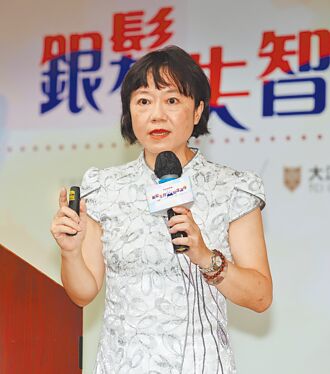 許雅青：日照中心提供照護資源