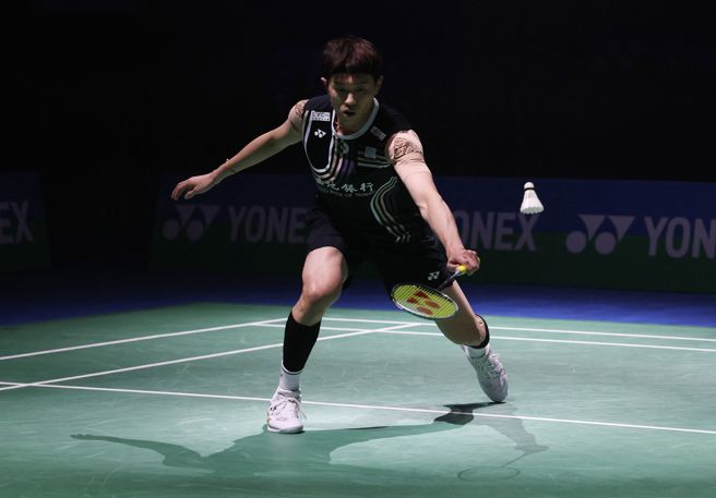 林俊易直落二擊敗克里斯提奪超級750冠軍