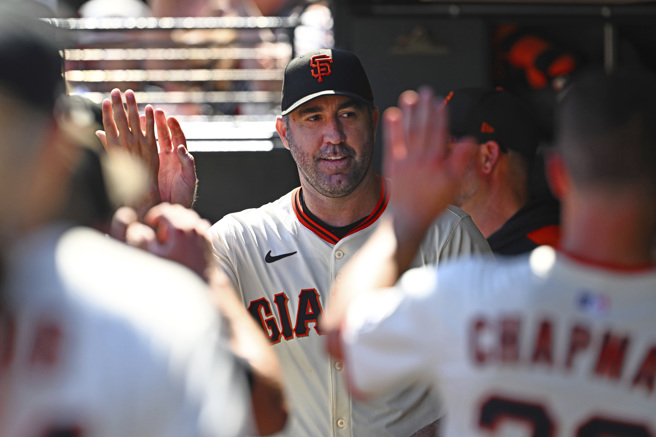 传奇球星韦蓝德（Justin Verlander）今受访时展现延续职棒生涯的决心，希望能获得一份明年合约，以43岁年纪驰骋赛场。（图／美联社）