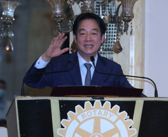 赖本命区民调崩盘 黄暐瀚看衰：一路输到2028的危机