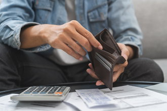 北漂讀大學「1個月沒3萬活不了」網見花費無法反駁