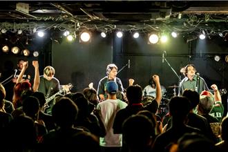 古林睿煬被他們鼓舞！滅火器感動回應了