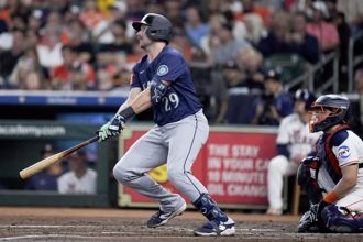 MLB》水手第一人 羅雷單季57轟改寫小葛瑞菲隊史紀錄