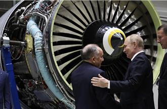 俄羅斯副總理：計畫向陸飛機提供「重型發動機」