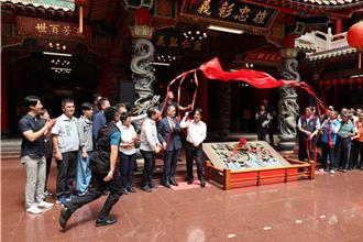 赖清德赴苗县义民庙揭匾 锺东锦请命降财政分级遭已读不回