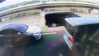 桃園機場驚險追捕 港籍女乘客甩飛險遭輾 熱心民眾救命