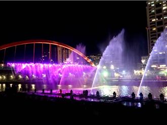 嘉年華欣賞精彩水舞 意舍住宿享85折優惠