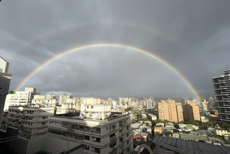 樺加沙「怪物等級」 專家急喊颱風甩尾雨勢更猛