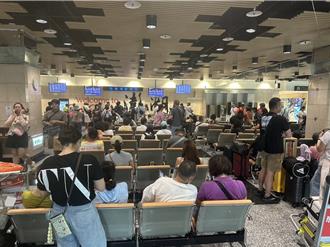 真的「關島」了！樺加沙來襲 澎湖陸海空交通大中斷