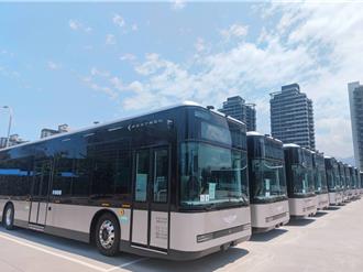 新北公車智慧化升級 3040站牌打造即時動態服務