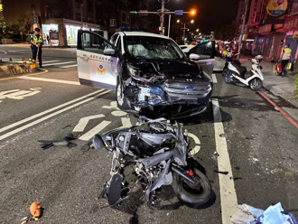 影》百公里狂飆！中壢毒駕男逆向闖13紅燈　撞警車骨折送辦