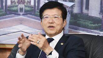 胡光華專訪》衝刺海外業績… 彰銀登公股獲利成長王