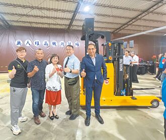 恒智无人堆高机 智慧物流新星