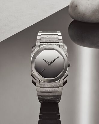 腕表玩跨界 寶格麗對話藝術家李禹煥