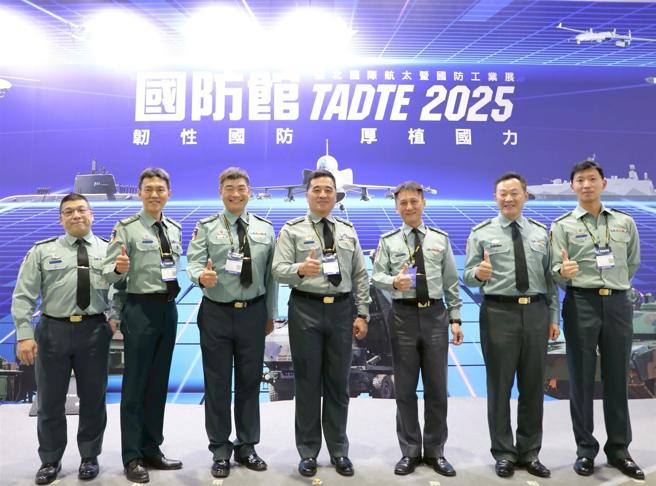 陆军教准部指挥官俞中将主持高阶干部军官团教育，有效提升军事涵养。（陆军教准部提供）