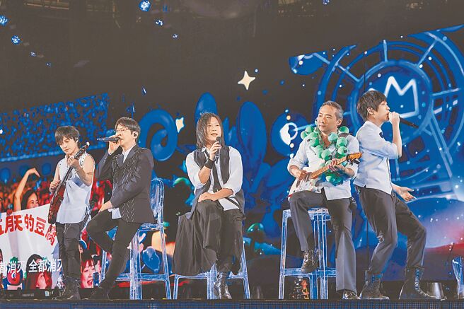 五月天时隔7年重回长沙开唱。（相信音乐提供）