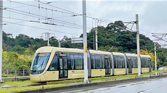 强颱余威！新店8级强风吹袭 安坑轻轨降速至30公里