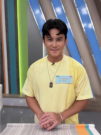 Terry江振恺泪忆「母凑钱送他出国比赛」！ 崩溃谢养育恩